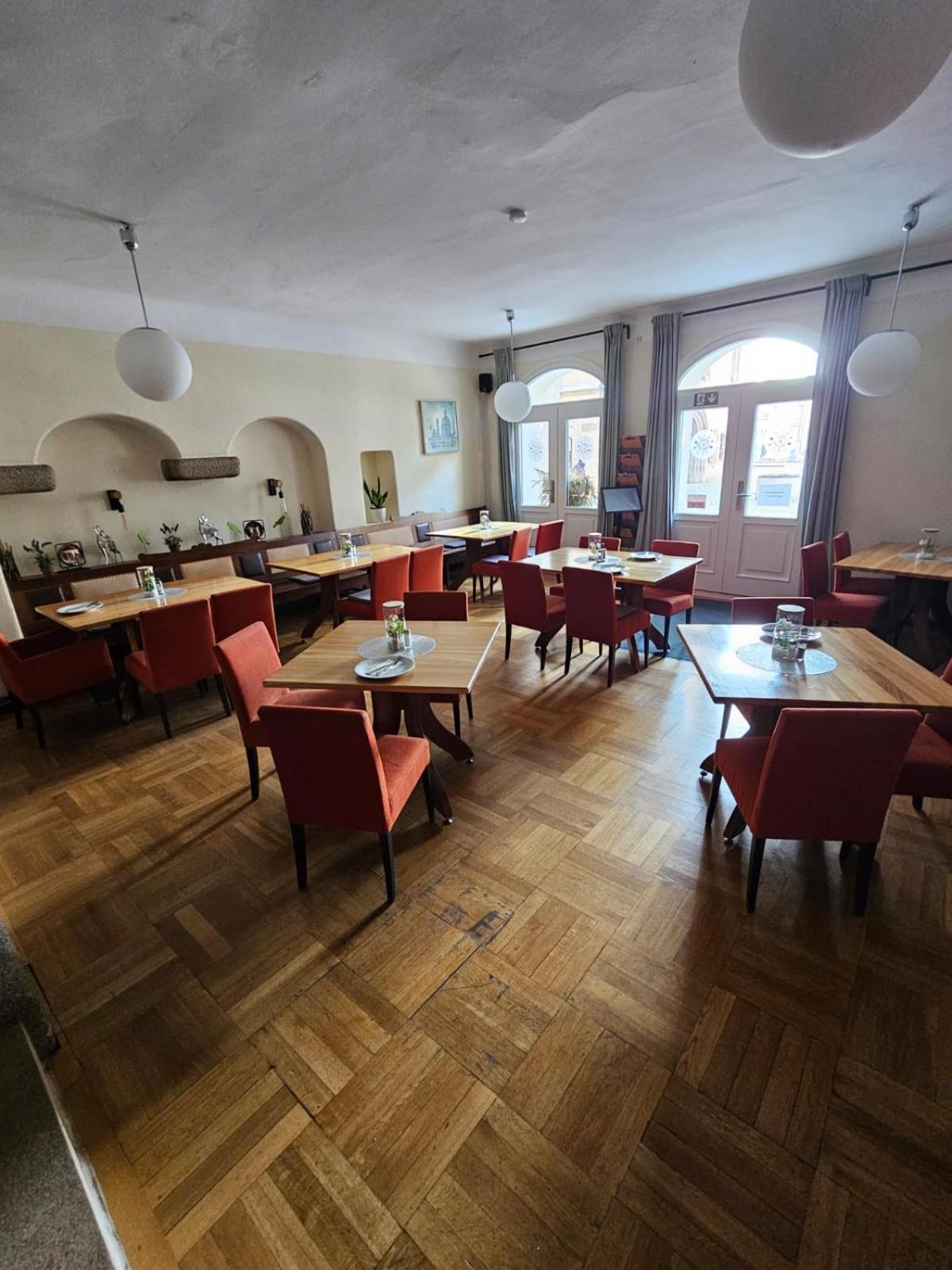 Hotel Goldene Rose Вайсенбург-ин-Байерн Экстерьер фото