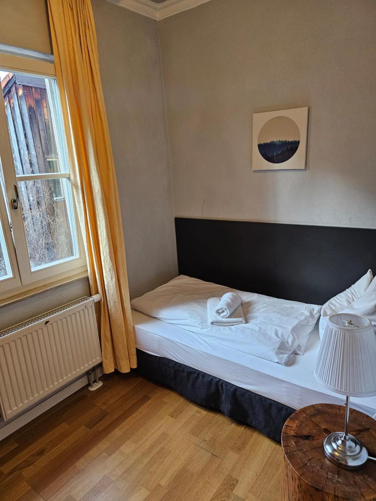 Hotel Goldene Rose Вайсенбург-ин-Байерн Экстерьер фото